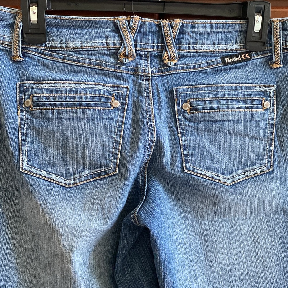 Jean Capris - Picture 3 of 8